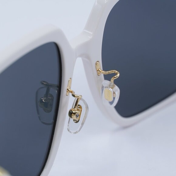 🕶️ New Versace VE4472D 548487 Sunglasses - Ivory White Frame, Grey Lenses - Picture 10 of 12